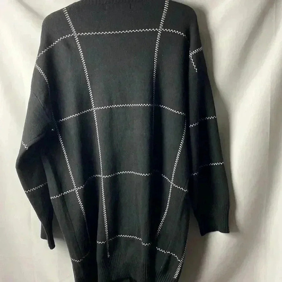 WEEKEND BY SUZANNE BETRO SIZE 1X/2X BLACK WHITE LONG BUTTON FRONT CARDIGAN - Picture 13 of 16